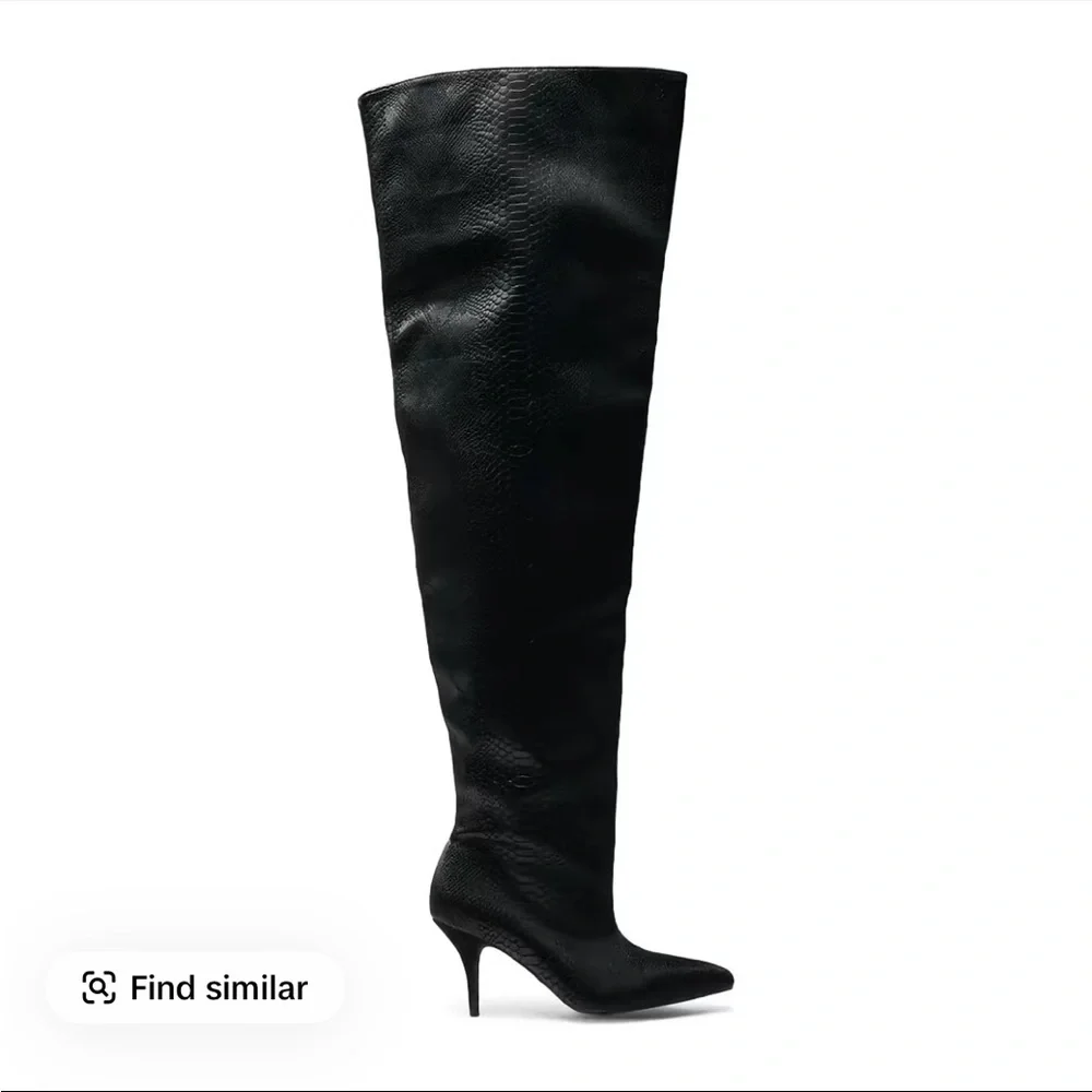 Over-the-Knee Pointed-Toe Stiletto Boots in Black Snake Skin pattern Sz9